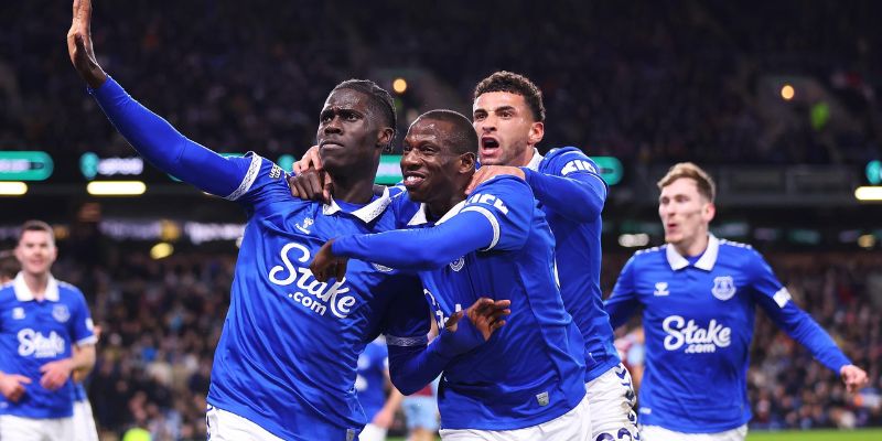 Phong độ hai đội ở thời điểm then chốt của mùa giải